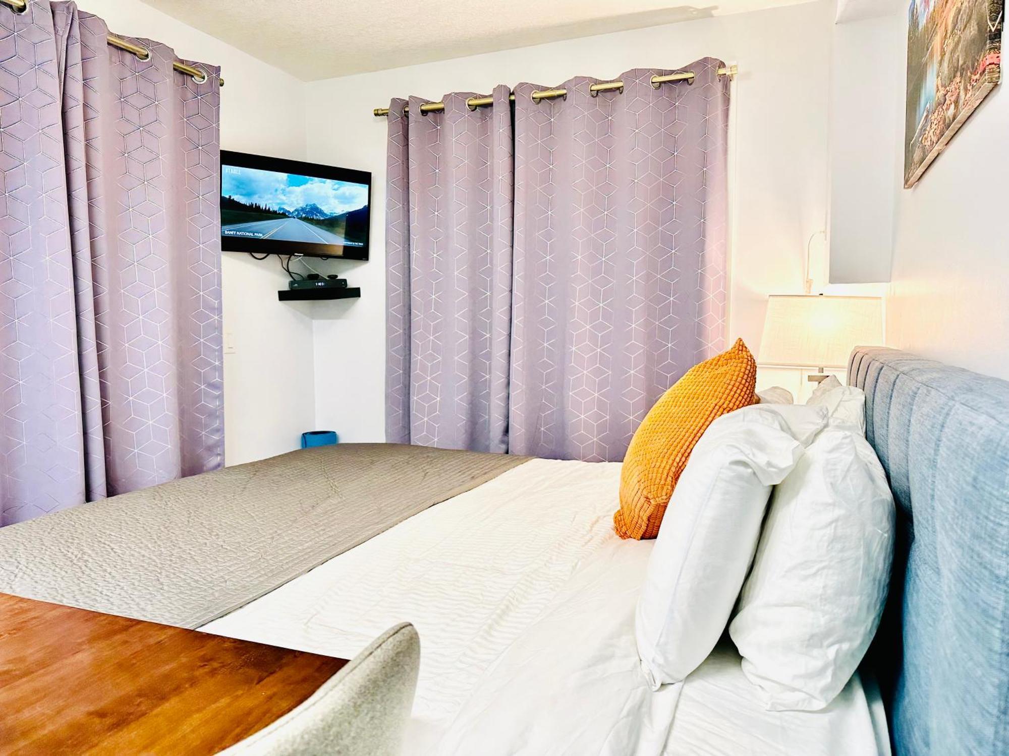 Romantic Studio With Kitchen & Ac & Bbq & A Huge Balcony 164 Canmore Eksteriør billede